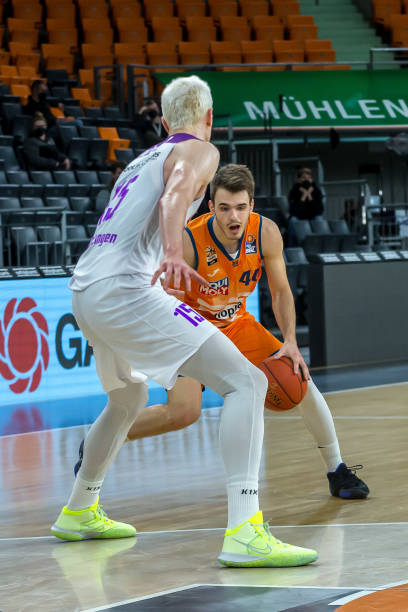 如今湖人完 如今湖人完