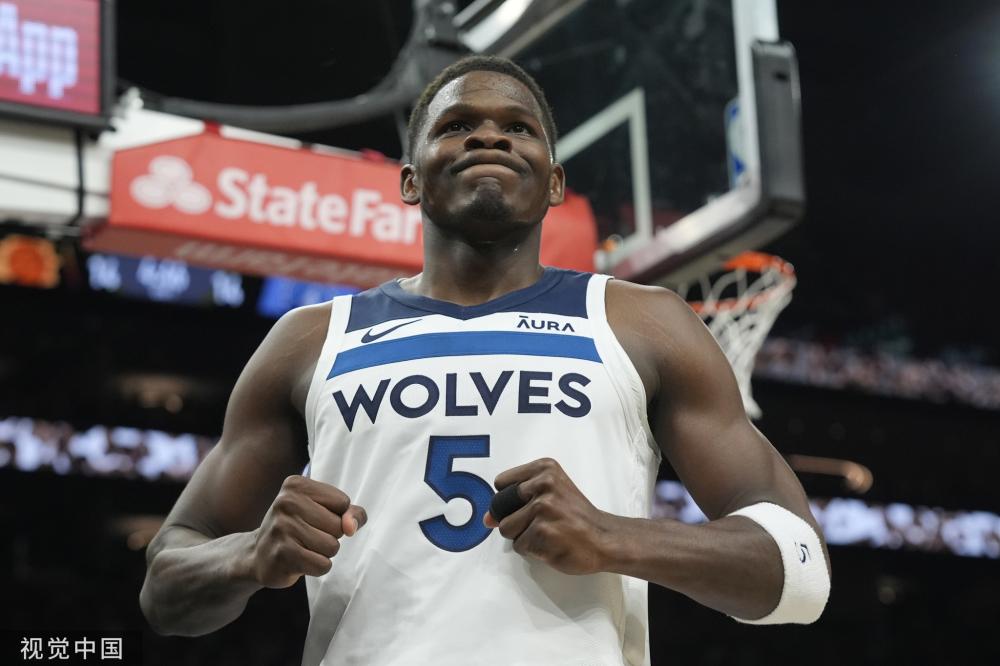 的高难度动 的高难度动