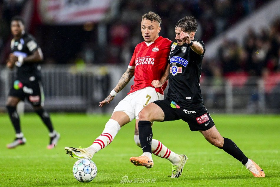 迫使他不断 迫使他不断